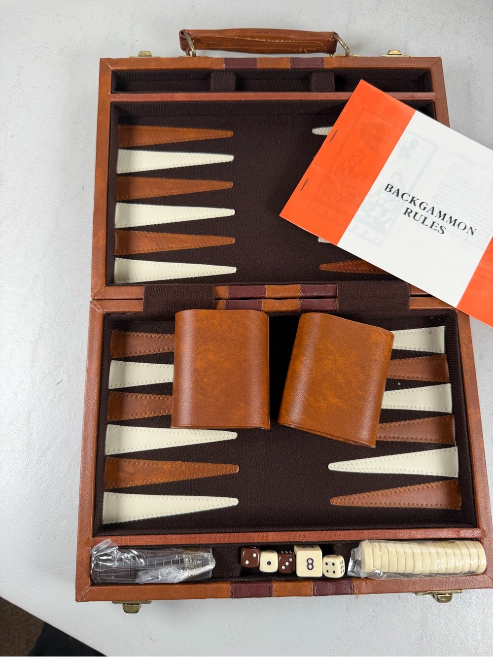Vintage Travel Brown Leather Backgammon Set Cream Points complete sealed Chips